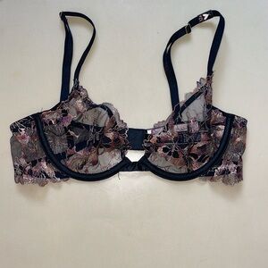 Victoria’s Secret Very Sexy Unlined Low-Cut Demi Bralette